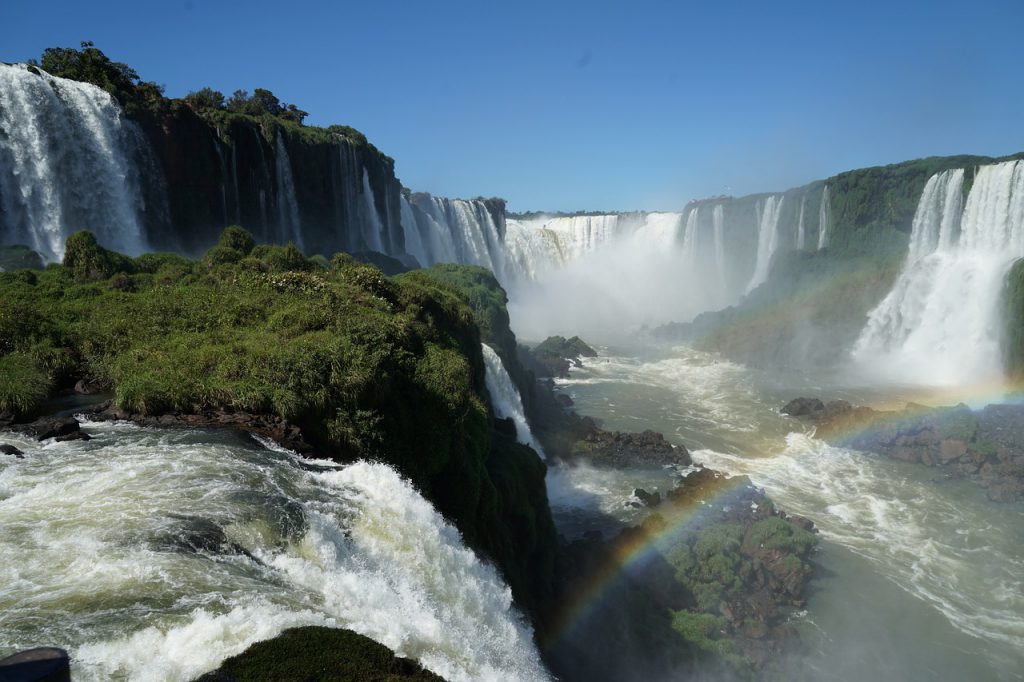 Principais pontos turísticos do Brasil_Cataratas do Iguaçu